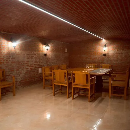 áprili Villa Badacsonytomaj